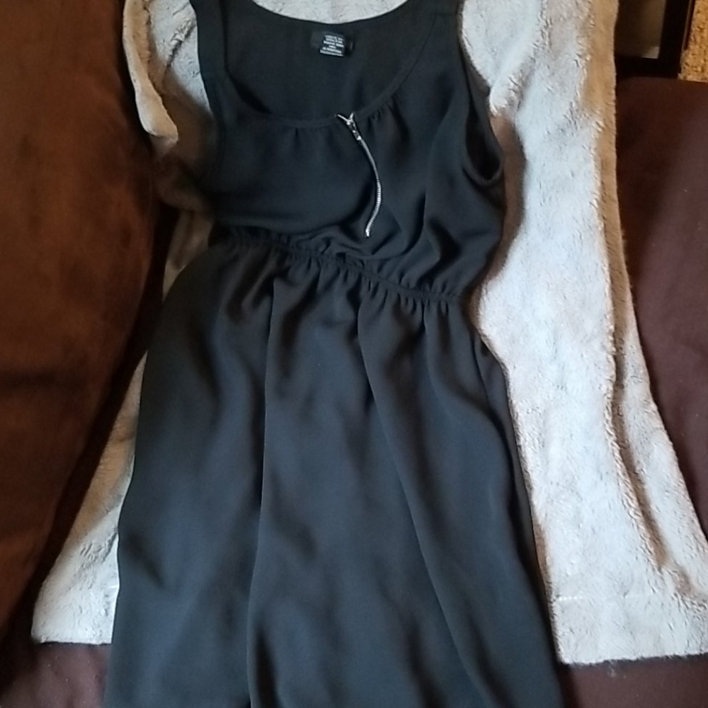 Cute black dress